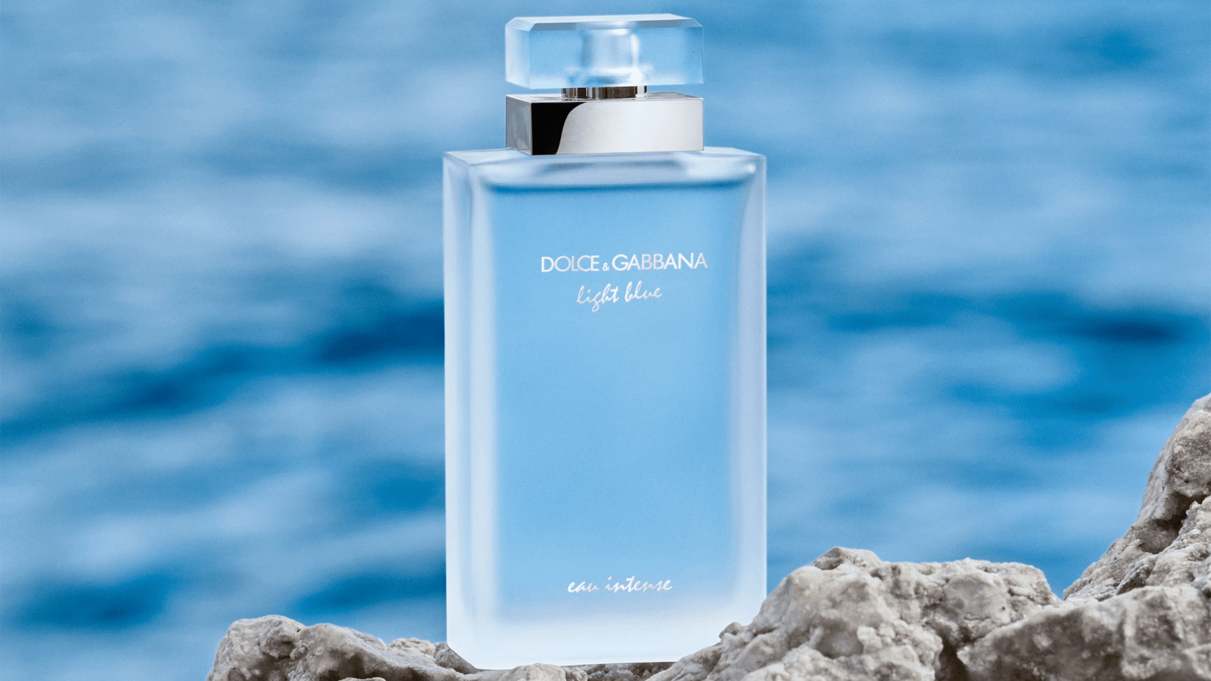 Parfym från Dolce & Gabbana flaskan är blå