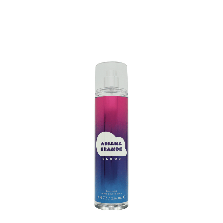 En flaska rosa och blå Cloud Body Mist-parfym på vit bakgrund av Ariana Grande.